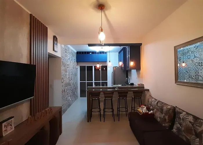 Casa Nova Em Condominio Com Piscina E Churrasqueira Privativa