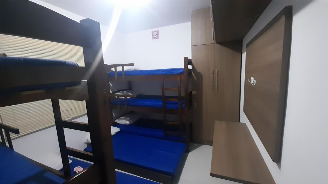 Casa Nova Em Com Piscina E Churrasqueira Privativa